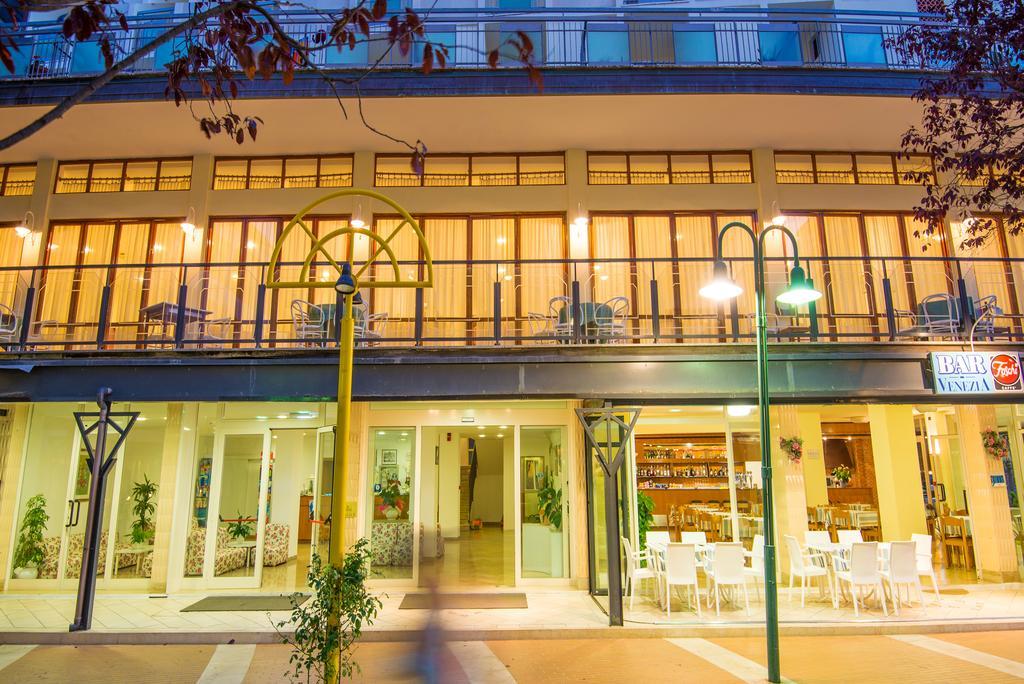 Hotel Venezia Каттолика Экстерьер фото